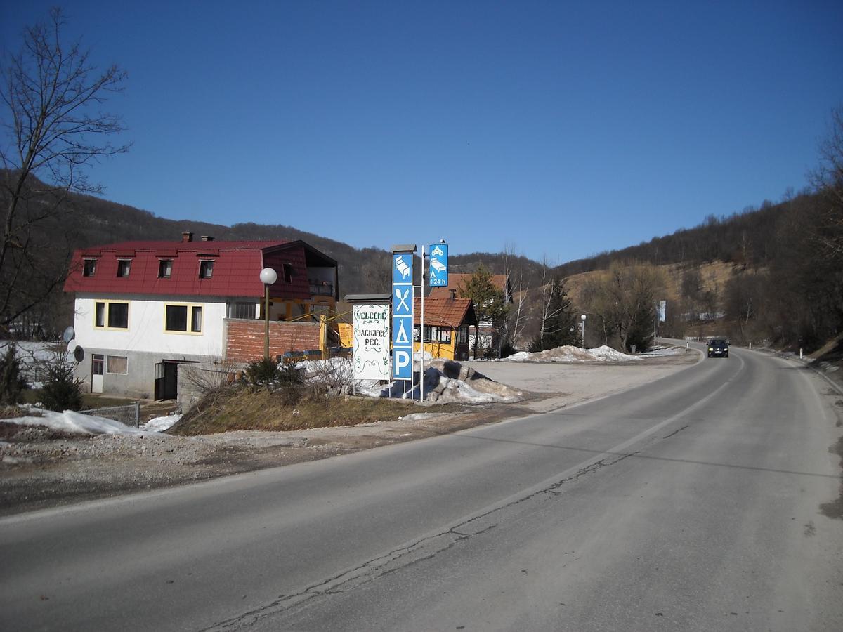 Motel Sretno Good Luck Trnovo Exteriör bild